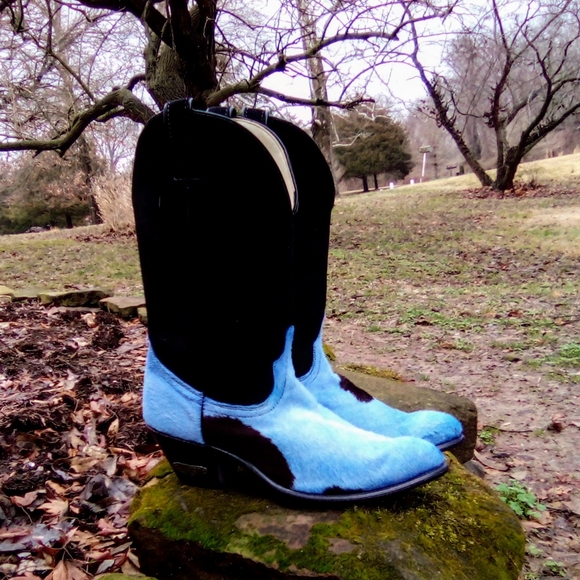 🖤💙 SOLD 💙🖤 - Picture 2 of 5